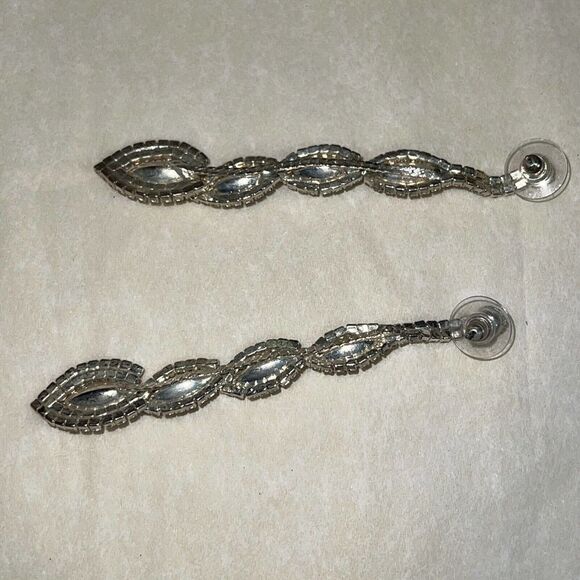 31/2” Clear Silver Tone Teardrop White Wedding Long Rhinestone Bridal Earrings - Picture 7 of 7